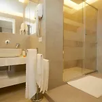 فندق مبيت وإفطار Design 4*