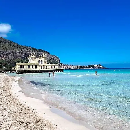 Design Nocleg ze śniadaniem Mondello